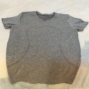 Lululemon swiftly relaxed short sleeve top size 8